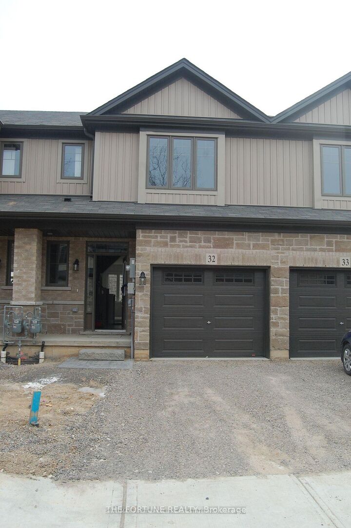 Property Photo:  1 Tom Brown Drive 32  ON N3L 0H8 