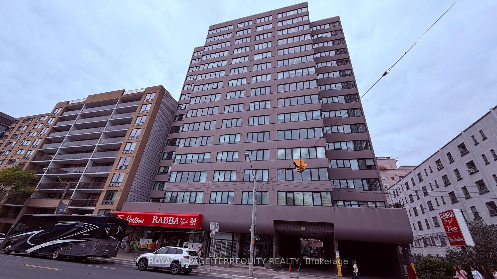 Property Photo:  256 Jarvis Street 14C  ON M5B 2J4 