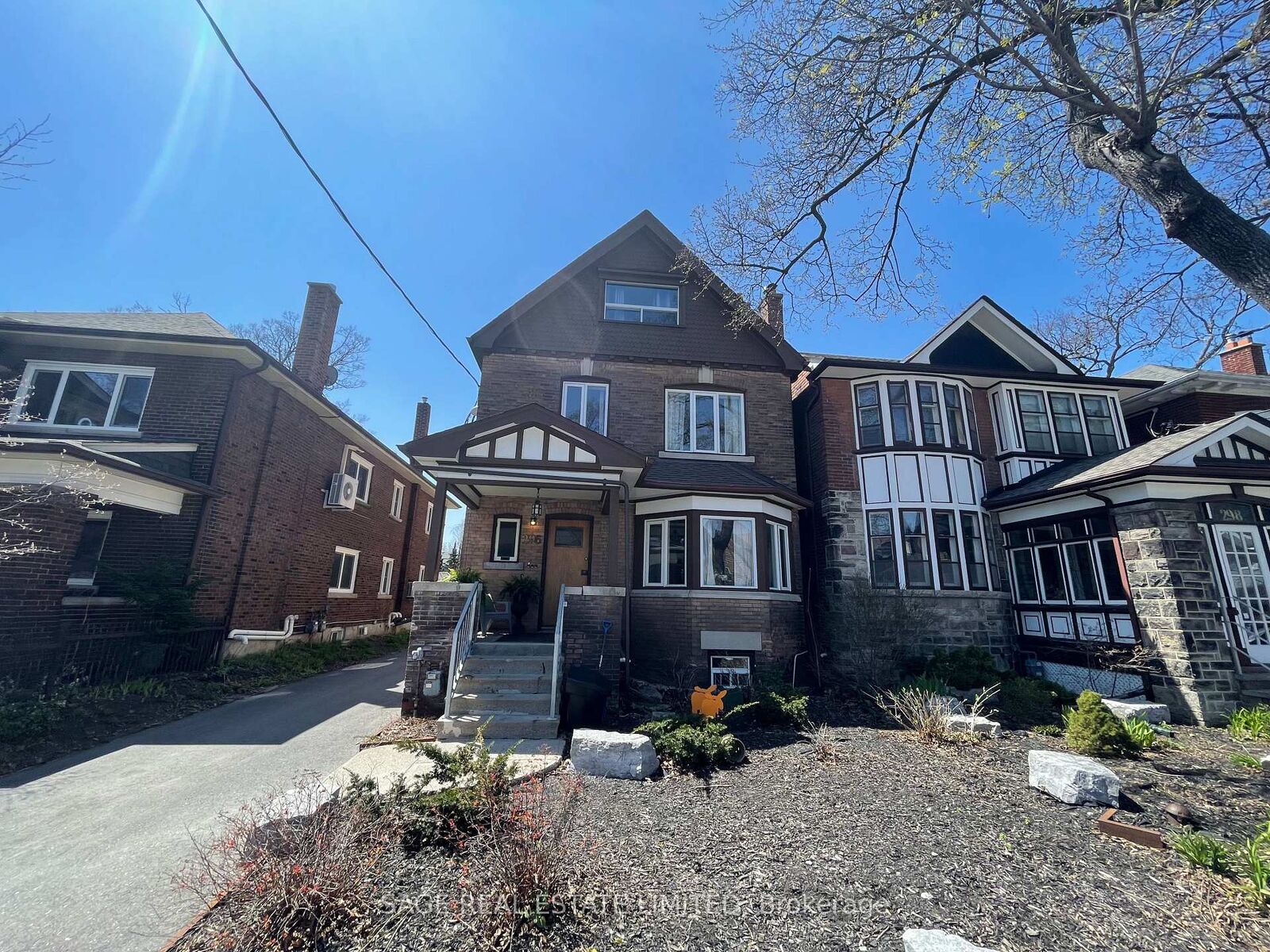 Property Photo:  296 Runnymede Road 5  ON M6S 2Y6 