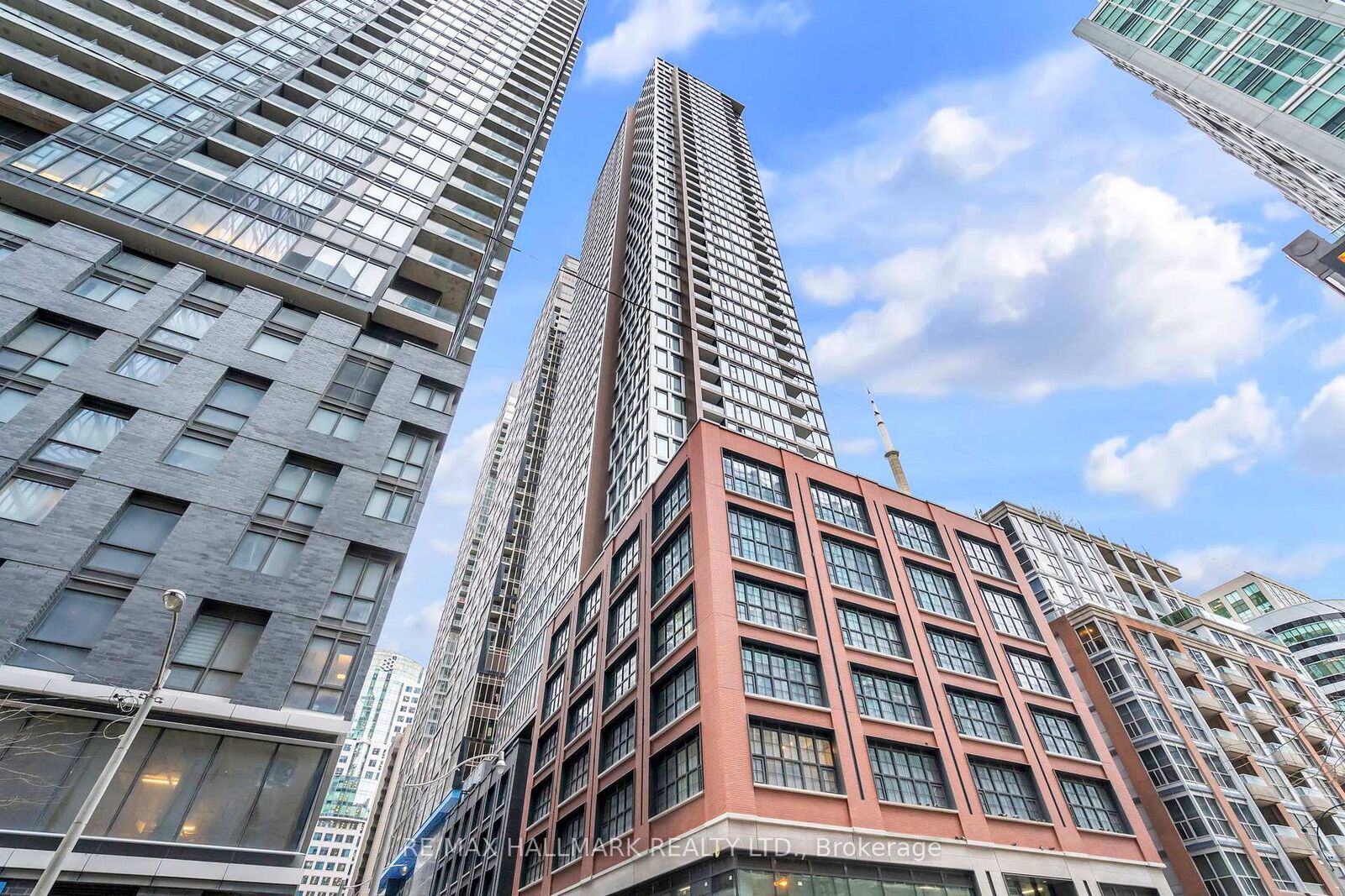 Property Photo:  55 Mercer Street 3212  ON M5V 1H2 