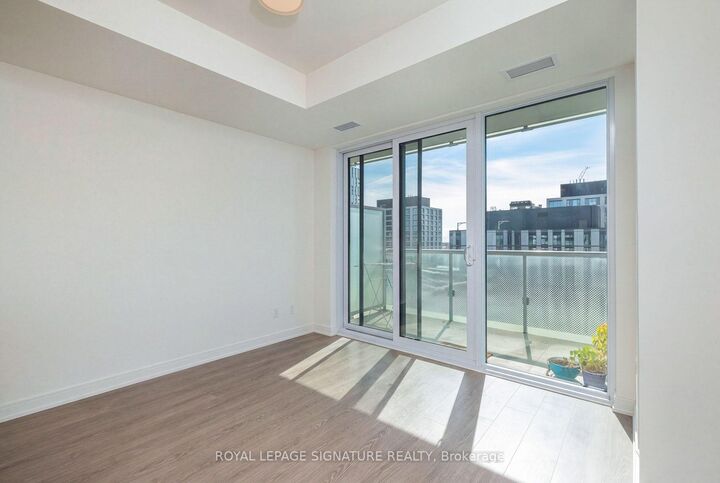 Property Photo:  425 Front Street E 1112  ON M5A 0X2 