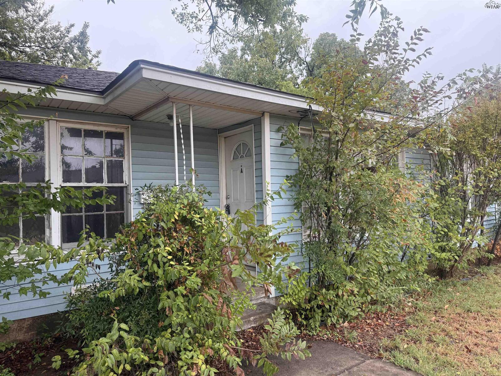 Property Photo:  2943 Gossett Drive Suite A  TX 76308 