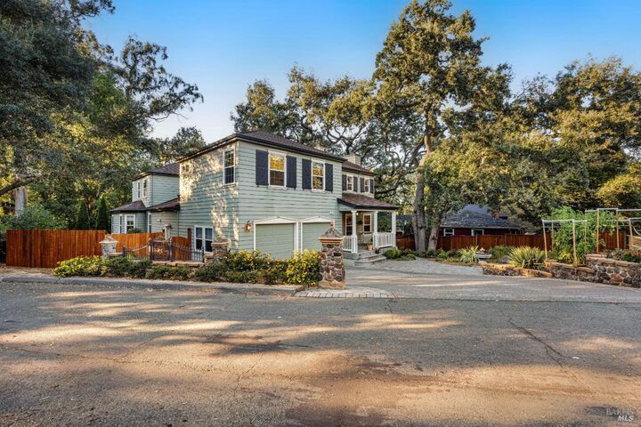 Property Photo:  2 Fullerton Lane  CA 94952 