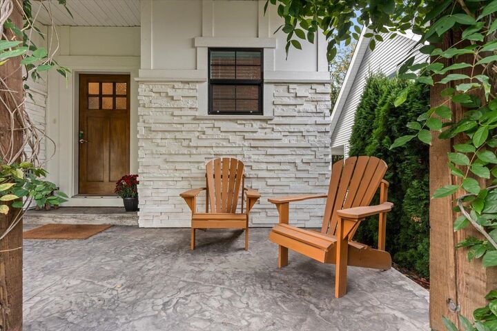 Property Photo:  50268 Sienna Avenue  BC V4Z 0C4 