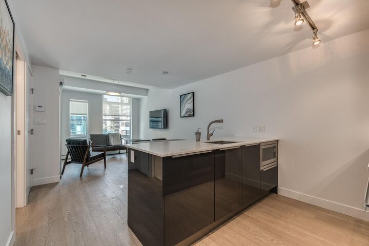 Property Photo:  1283 Howe Street 412  BC V6Z 0E3 