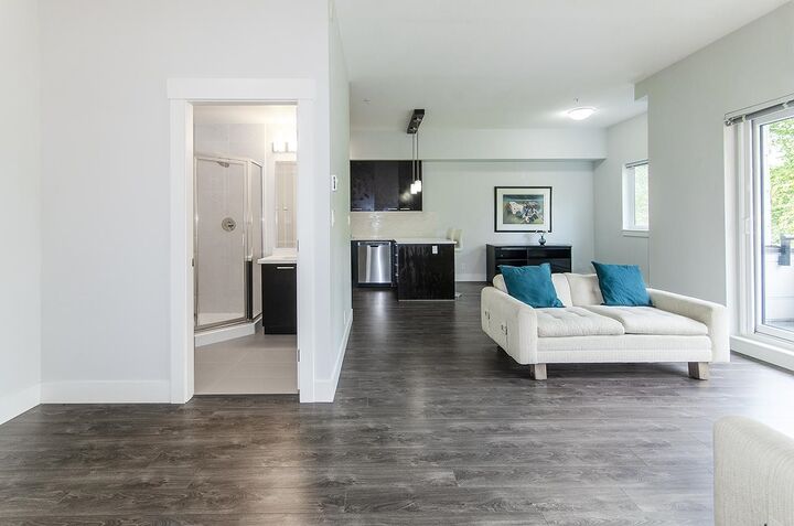 Property Photo:  2362 Whyte Avenue 401  BC V3C 2A4 