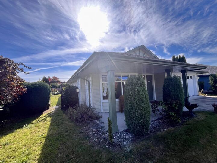 Property Photo:  6317 Williams Place  BC V7Z 0M6 