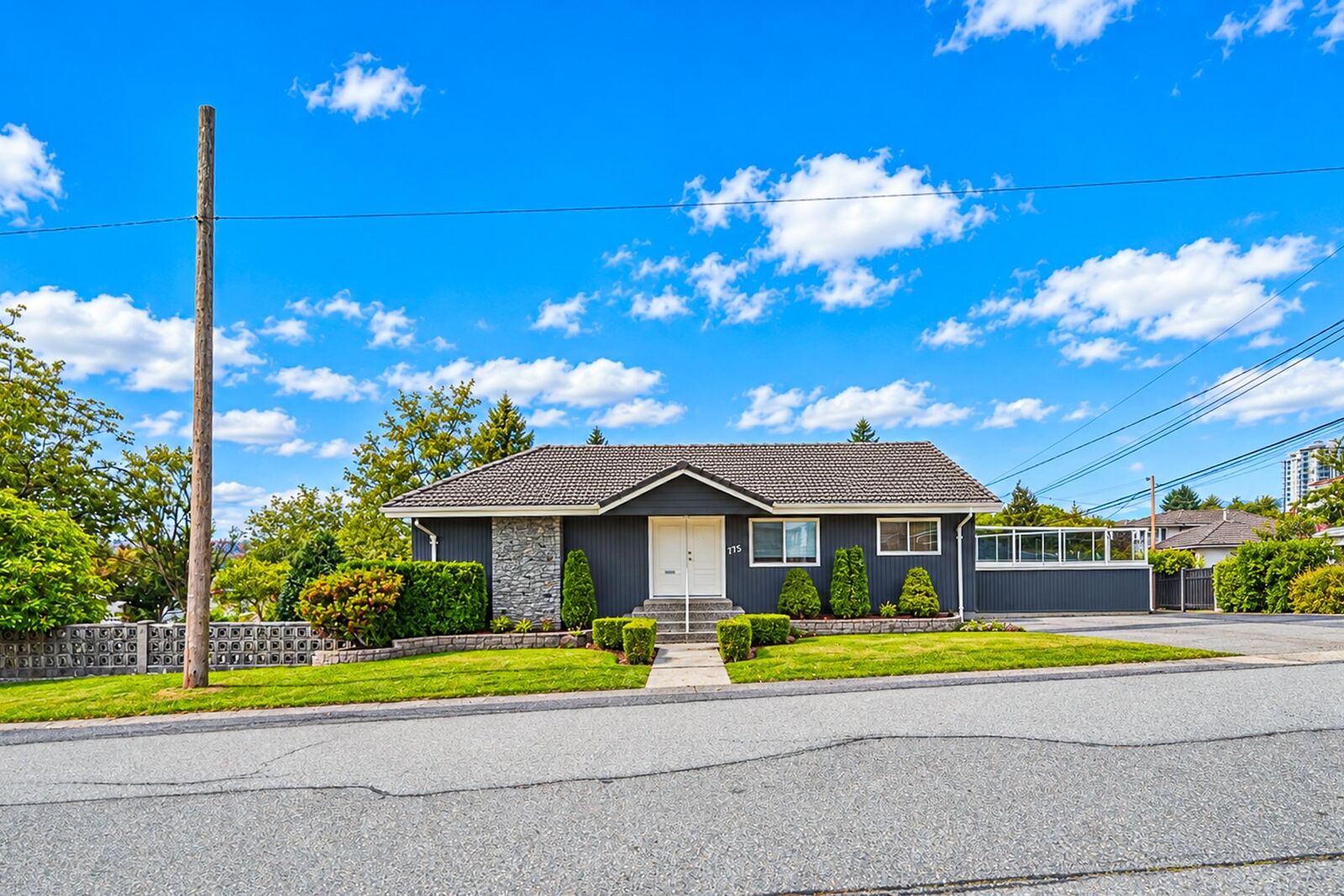 Property Photo:  775 Esmond Avenue  BC V5C 4K4 