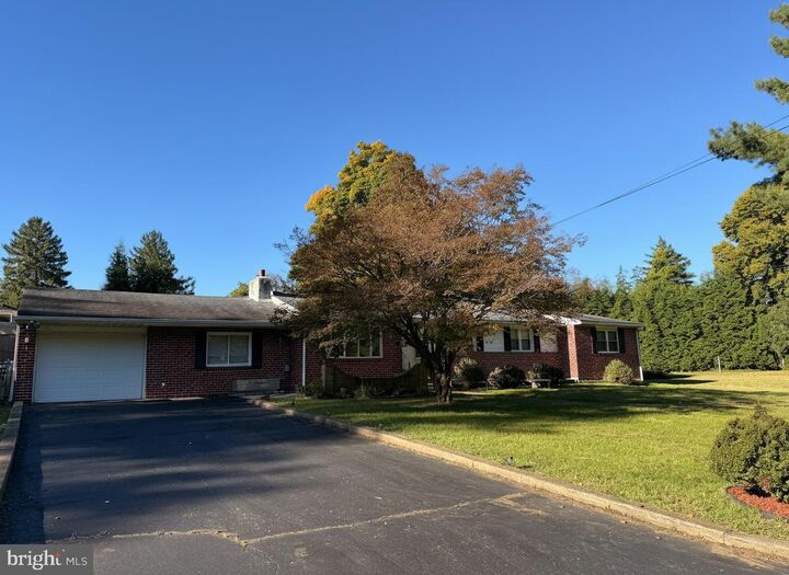 Property Photo:  3782 Grandview Avenue  PA 19020 