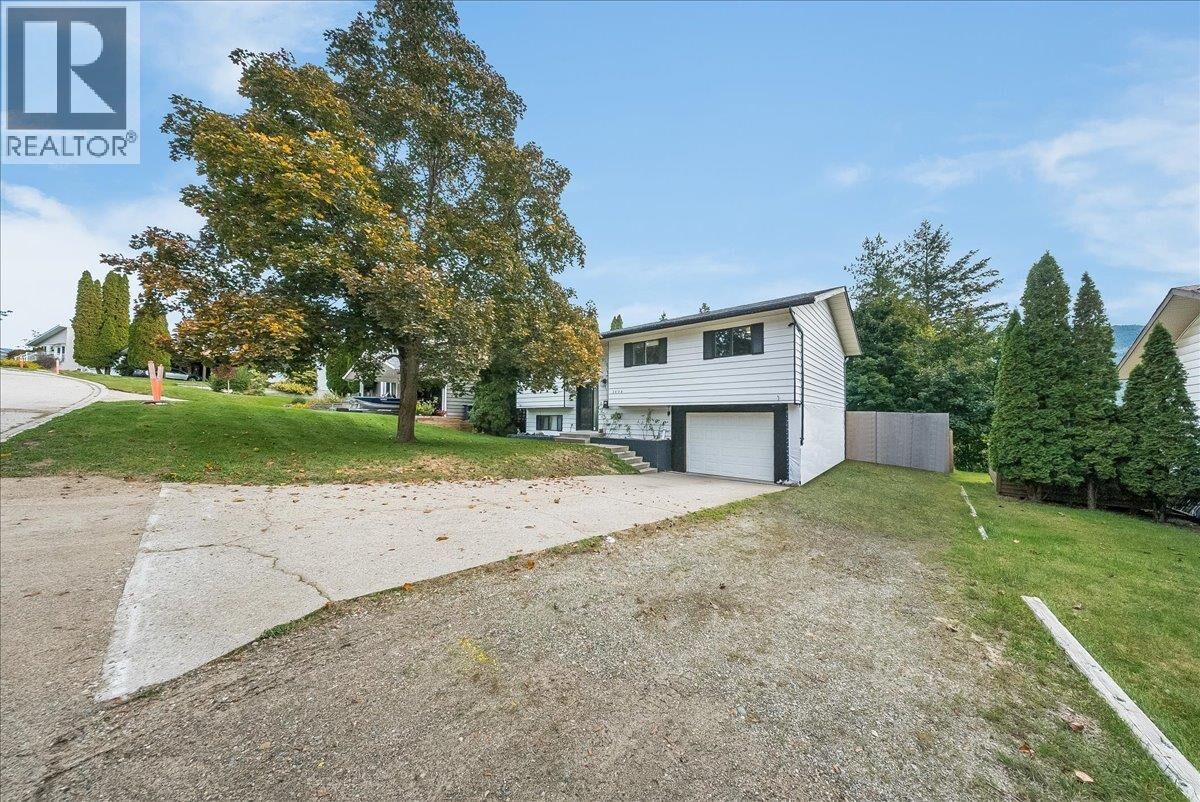 Property Photo:  3609 Southridge Drive  BC V1N 3X7 