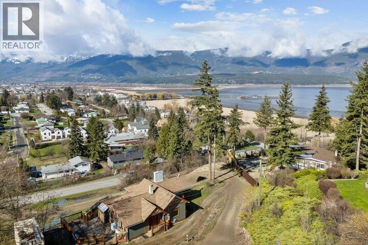 Property Photo:  1321 10th Avenue  BC V1E 2V6 