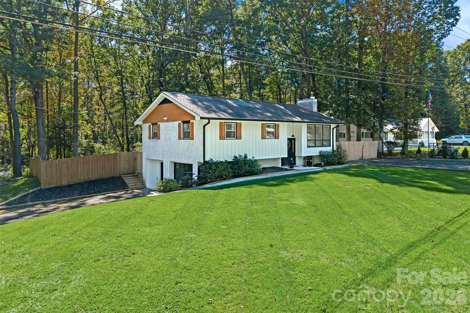 Property Photo: 67 W Sweetbriar Lane NC 28729