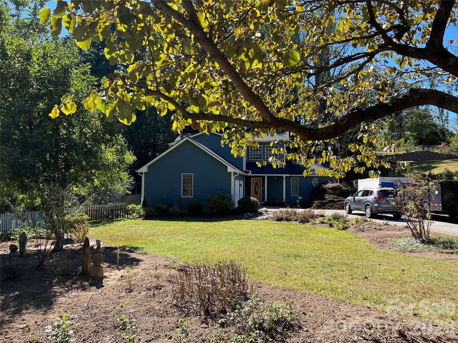 Property Photo:  16 Pinecroft Road  NC 28804 