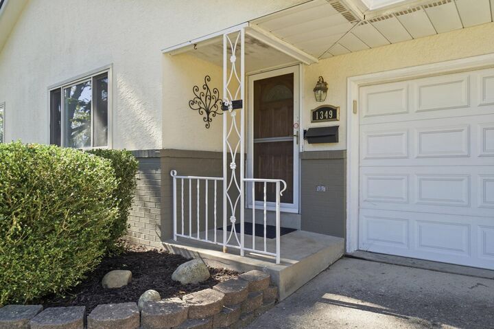 Property Photo:  1349 Bellflower Avenue  OH 43204 