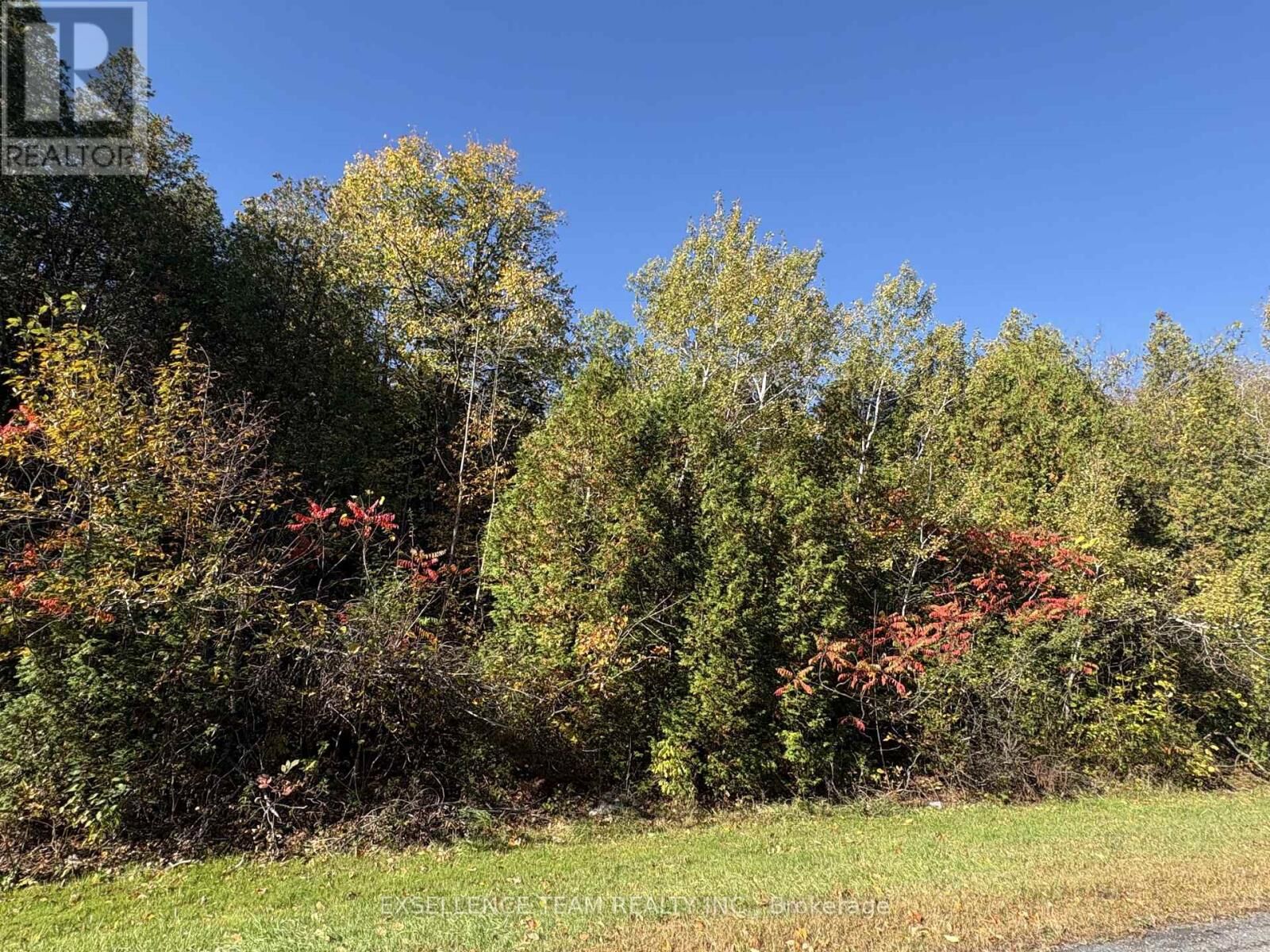 Property Photo:  N/A Glen Roy Road  ON K0C 1L0 