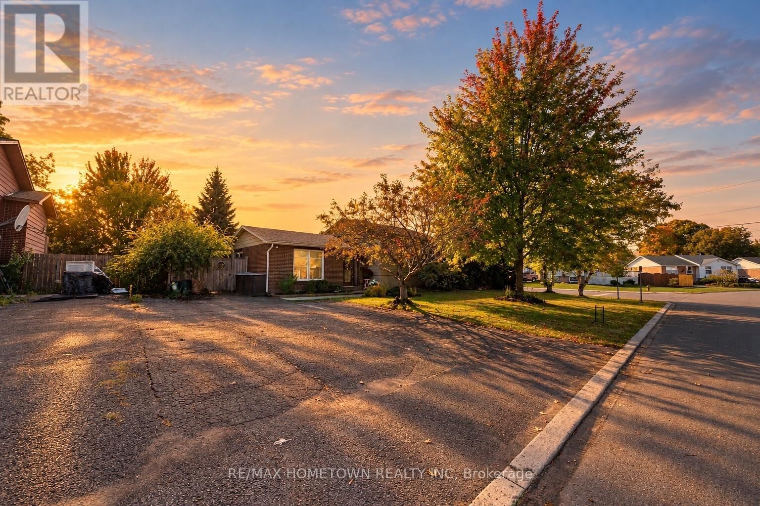 Property Photo:  446 Joseph Street  ON K7C 3T5 