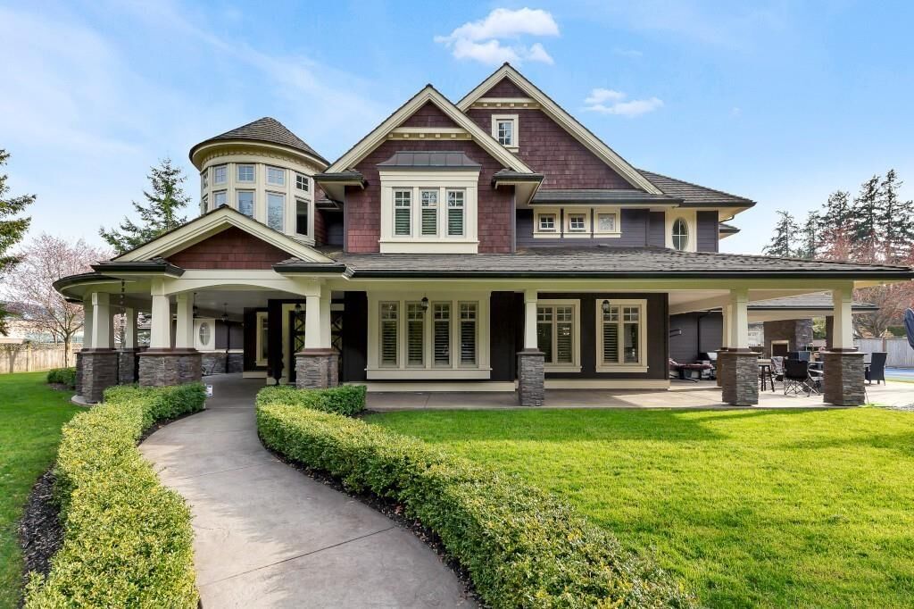 Property Photo:  13438 24 Avenue  BC V4A 2G5 