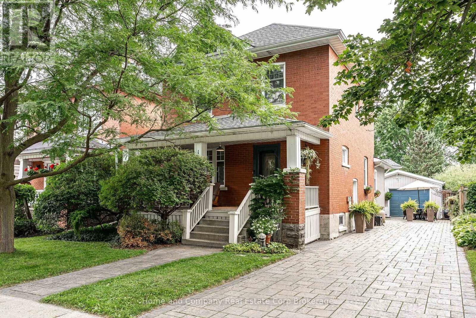 Property Photo:  128 Charles Street  ON N5A 5X9 