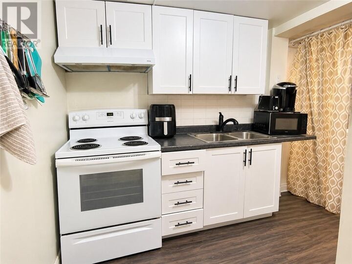 Property Photo:  67 O'Connor Street Unit# Lower  ON P3E 1J1 