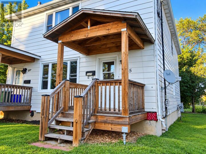 Property Photo:  1325 Reneal Street  ON K6H 3L5 
