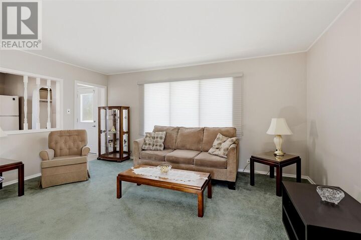 Property Photo: 3 Weldon Ave ON P6B 3C4