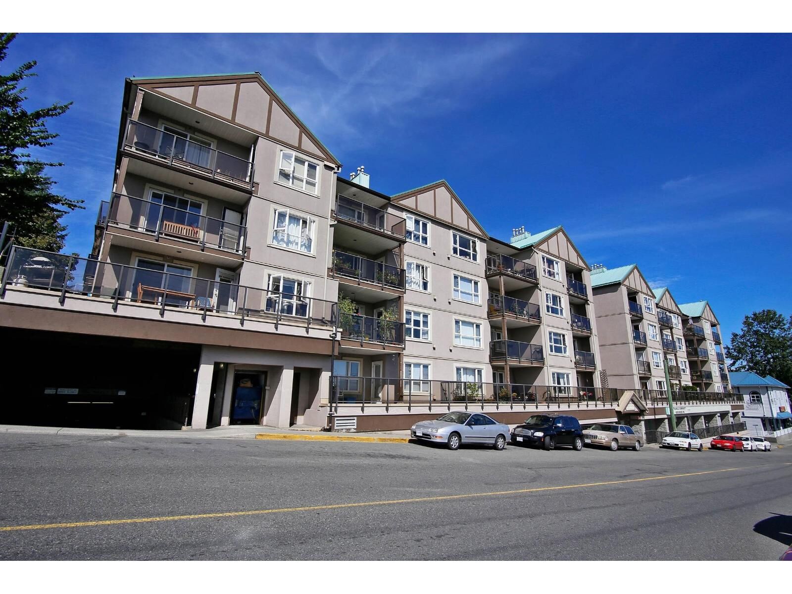 Property Photo:  33165 2nd Avenue 309  BC V2V 6T8 