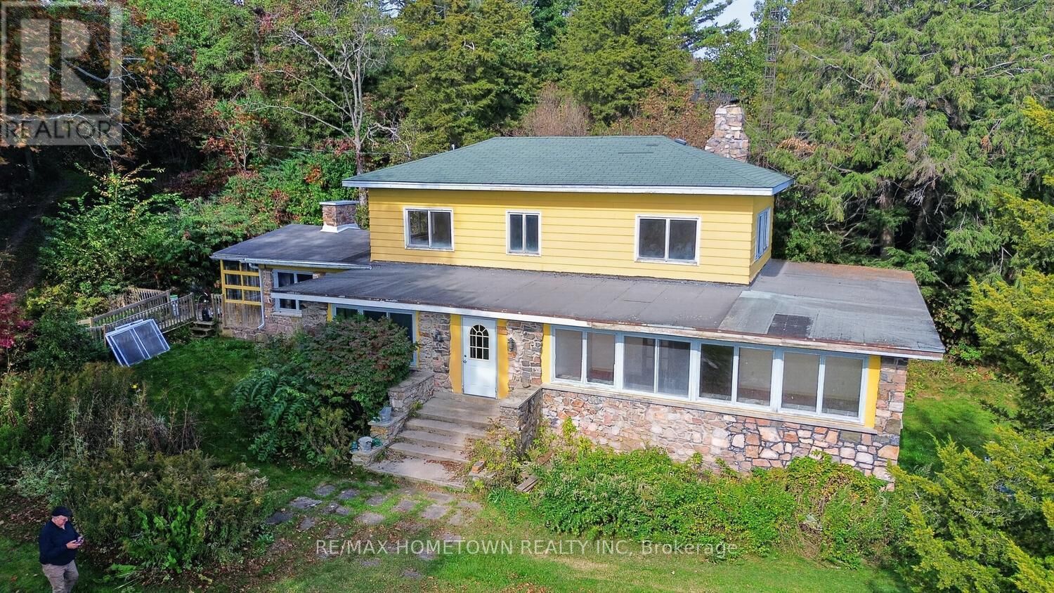 Property Photo:  25 Vanston Road  ON K0E 1R0 