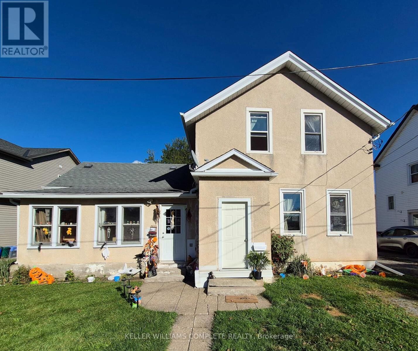 Property Photo:  20 Carleton Street North  ON L2V 2A4 