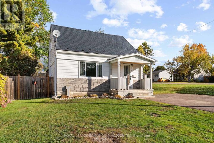 Property Photo:  359 Chamberlain Street  ON K8A 2M7 