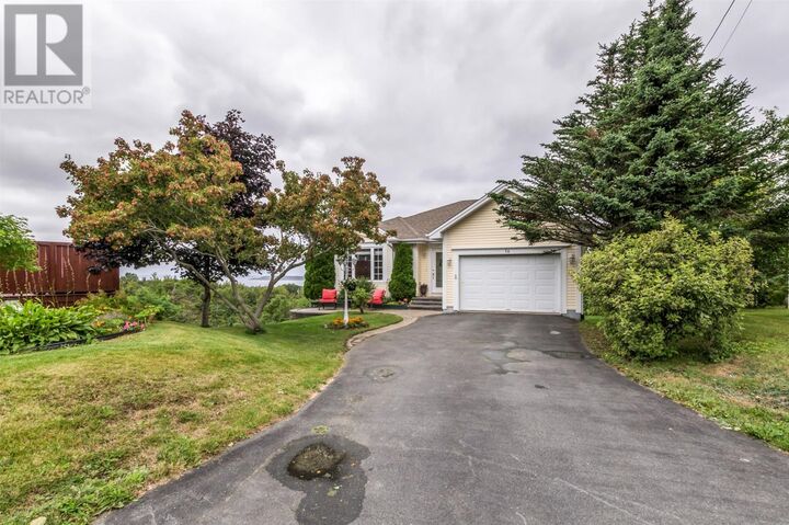 Property Photo:  26 Spruce Hill Place  NL A1W 5M5 