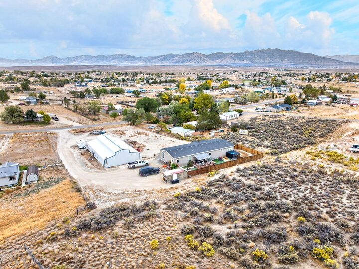 Property Photo:  553 Lynx Drive  NV 89815 