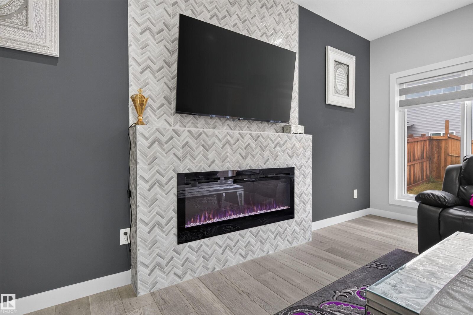 Property Photo:  452 Roberts Crescent  AB T9E 1N4 
