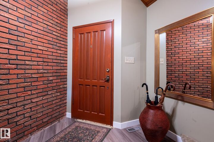 Property Photo:  14514 101 Avenue NW  AB T5N 3Z2 