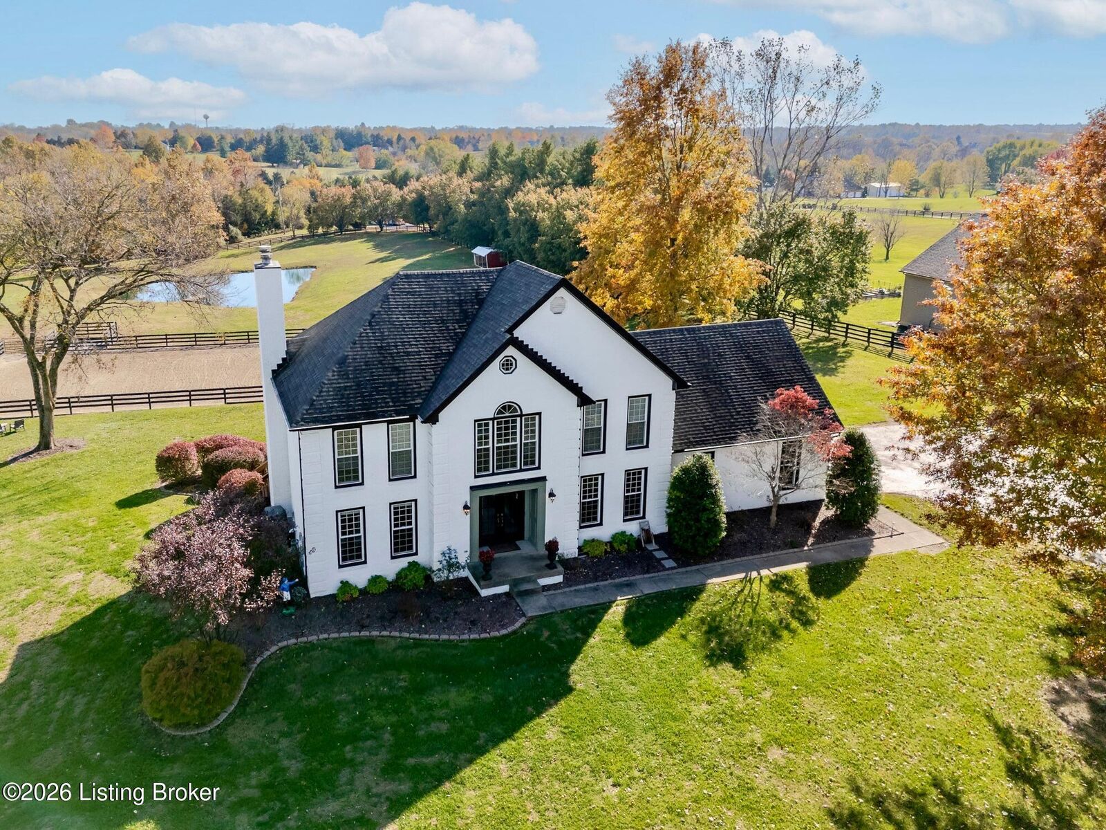 Property Photo: 2112 Blakemore Ln KY 40031