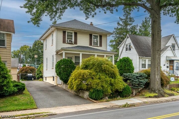 Property Photo:  4 S Springfield Ave  NJ 07081 