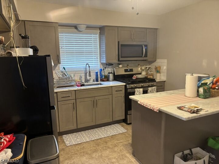 Property Photo: 423 N 14th St NJ 07033
