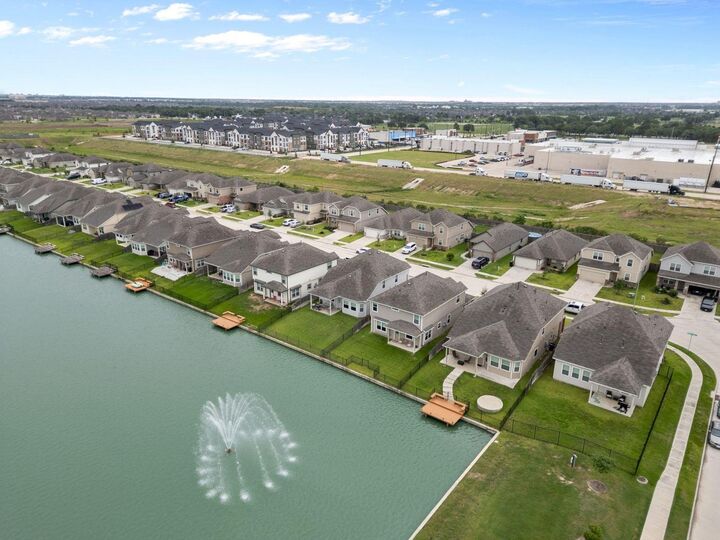 Property Photo:  24926 Bastiani Canvas Lane  TX 77493 