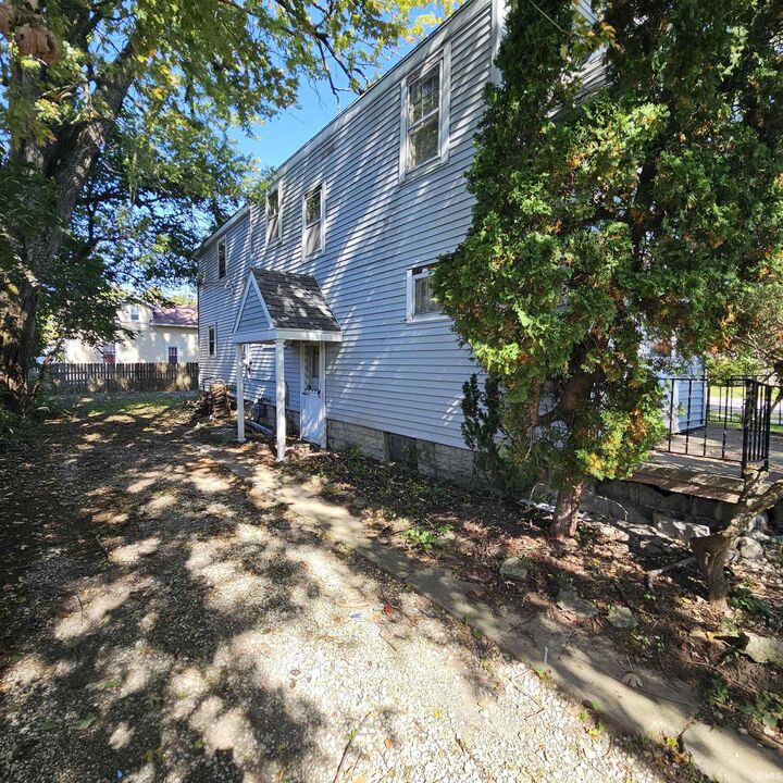 Property Photo:  3102 McArthur Drive  IN 46809 