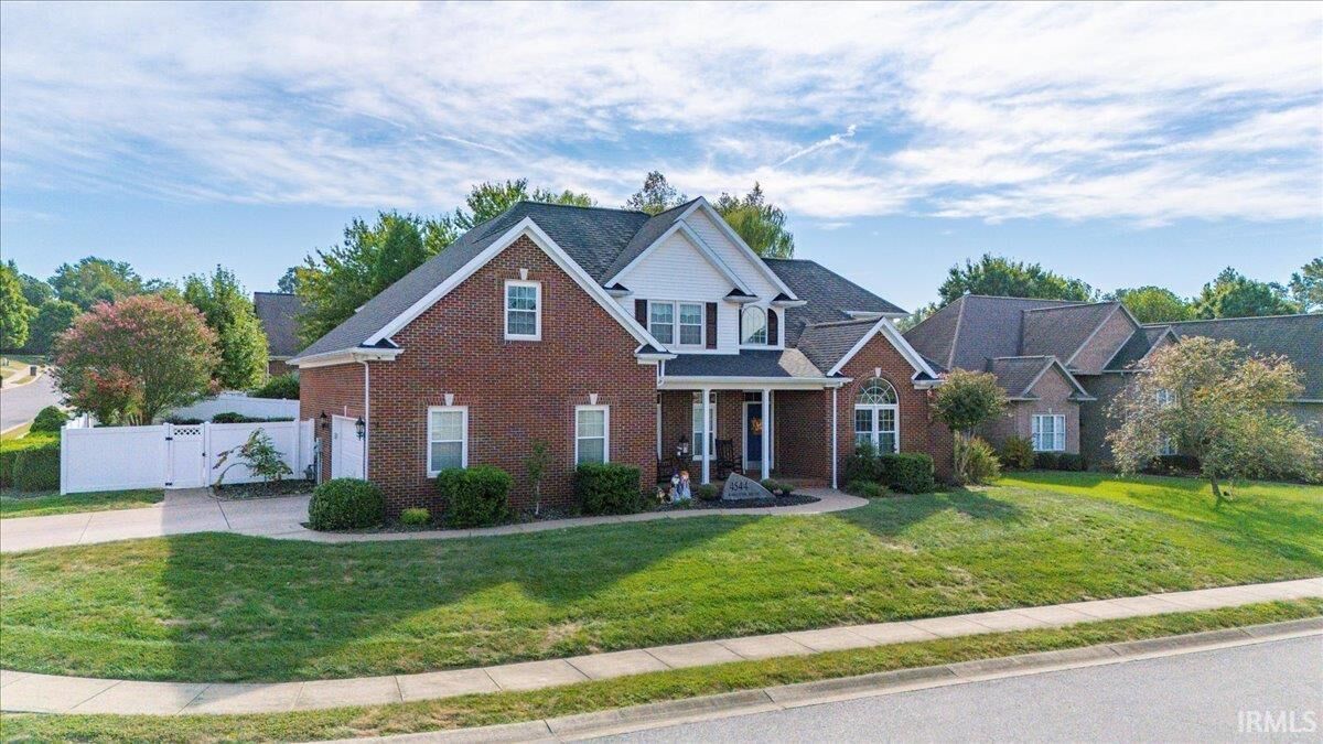 Property Photo: 4544 Rawlston Drive IN 47630-2308