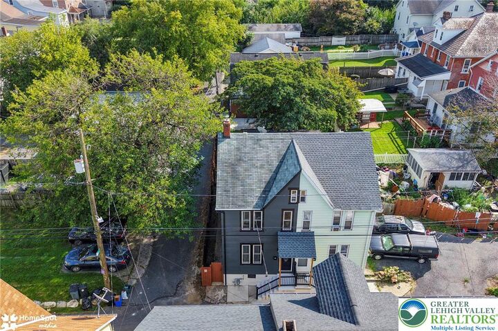 Property Photo: 317 W Garrison Street PA 18018