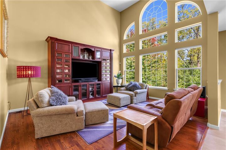 Property Photo:  1235 Monarch Lane  PA 18031 