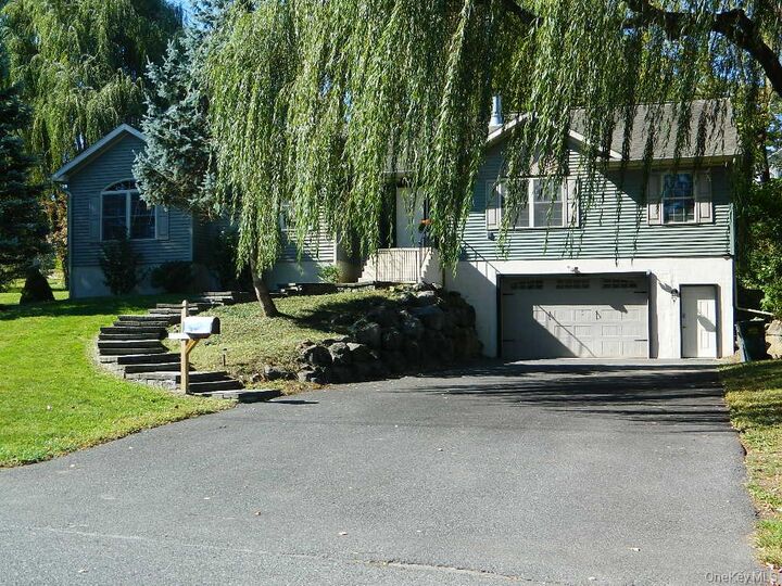 Property Photo:  188 Hoyt Street  NY 12466 