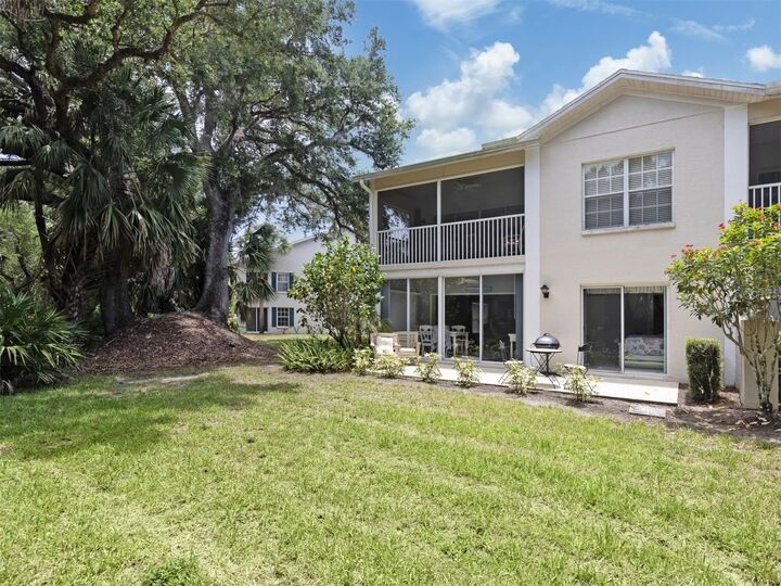 Property Photo: 316 Clearbrook Circle 204 FL 34292