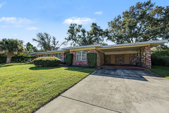 Property Photo:  211 Druid Hills Road  FL 33617 