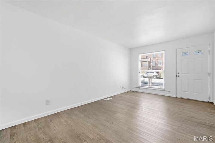 Property Photo: 6028 Minnesota Avenue MO 63111