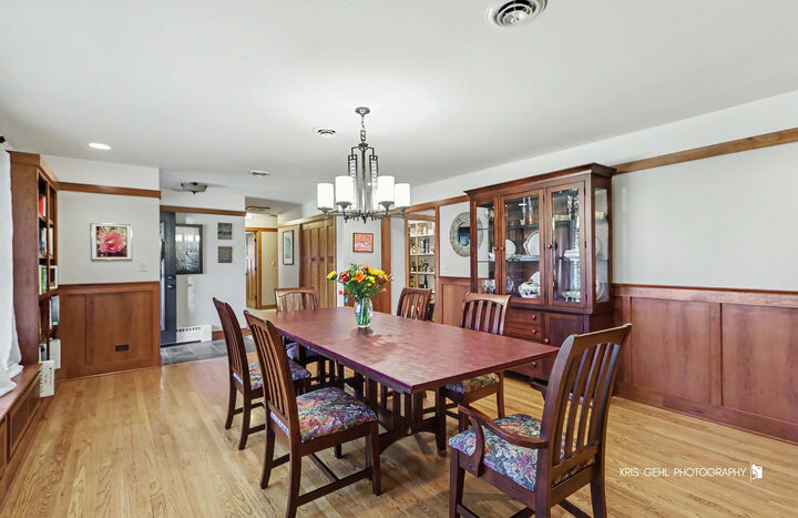 Property Photo:  907 Sherwood Drive  IL 60070 