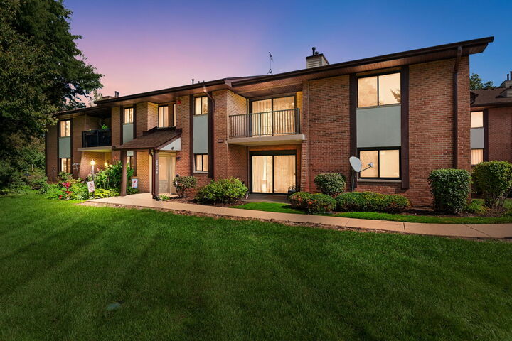Property Photo: 2204 Wharf Drive 2308 IL 60517
