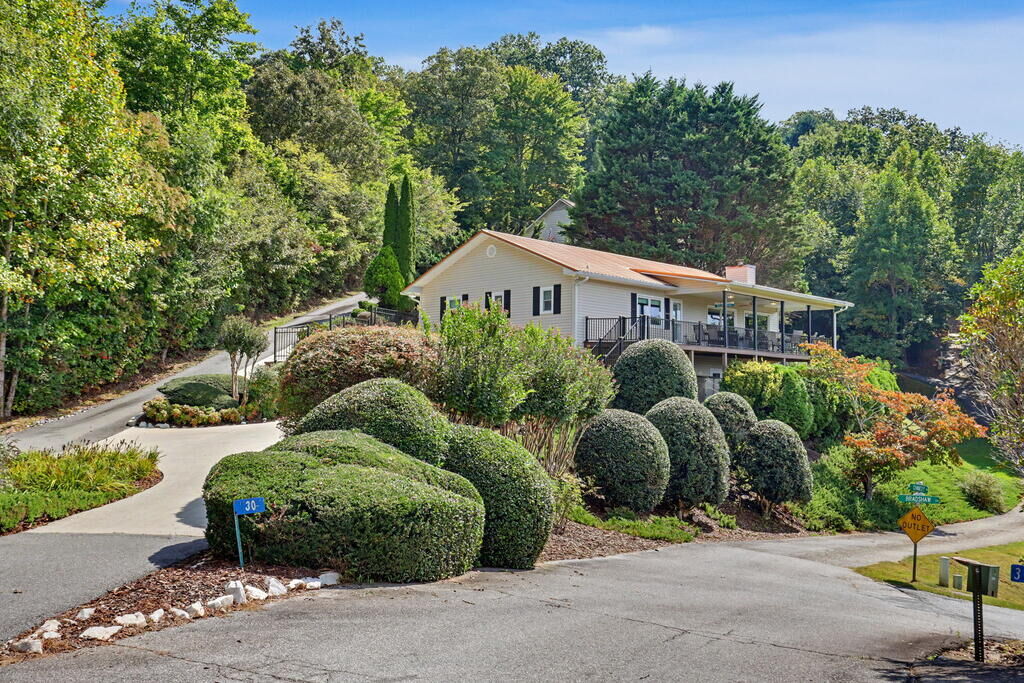 Property Photo:  30 Chancey Ridge Drive  GA 30546 