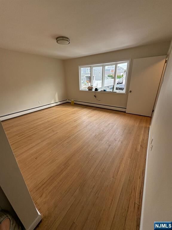 Property Photo:  18 Melrose Avenue 1  NJ 07031 