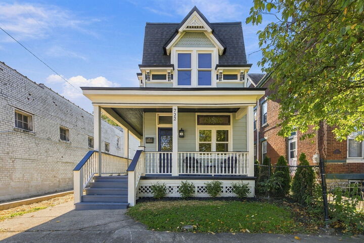 Property Photo:  722 E 9th Street  KY 41071 